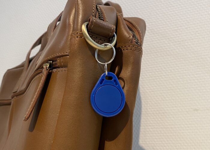 linkfob-attached-to-bag linkfob-attached-to-bag
